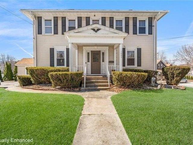4 bedroom, West Warwick RI 02893 105591748