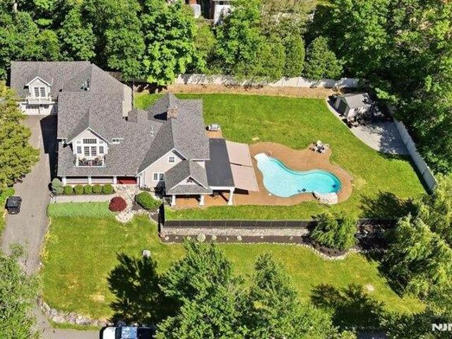 4 bedroom, West Milford NJ 07421 105275276