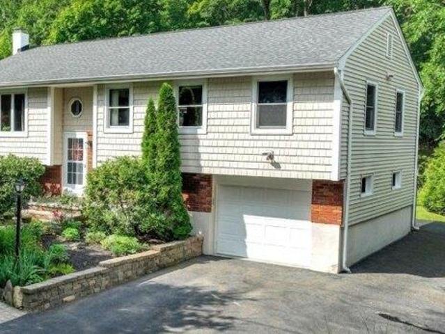4 bedroom, West Milford NJ 07480 105254717