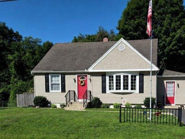 4 bedroom, West Springfield MA 01089 105331215