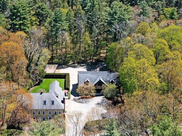 4 bedroom, Weston MA 02493 104607589