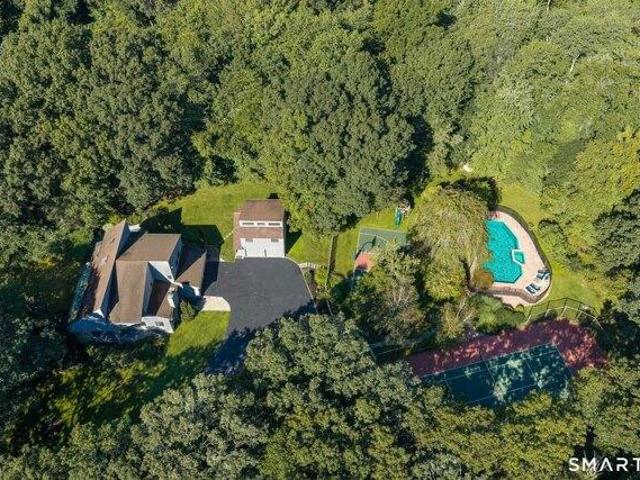 4 bedroom, Weston CT 06883 105557995