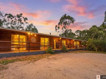 Eden Park, Whittlesea Area, Victoria - Parking