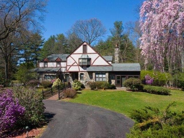 4 bedroom, Westfield MA 01085 104649602