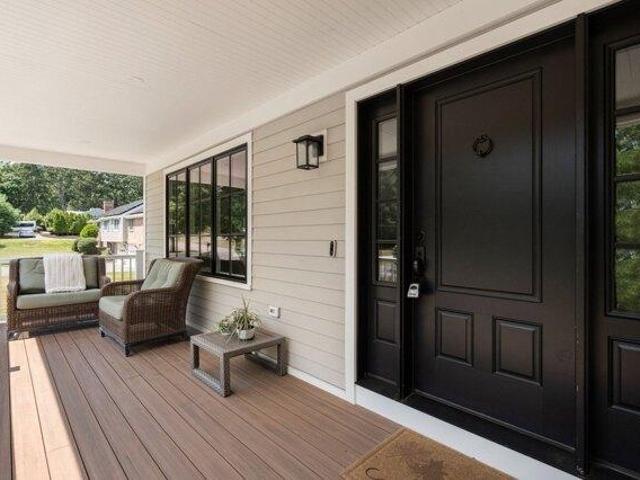 4 bedroom, Westwood MA 02090 105477066