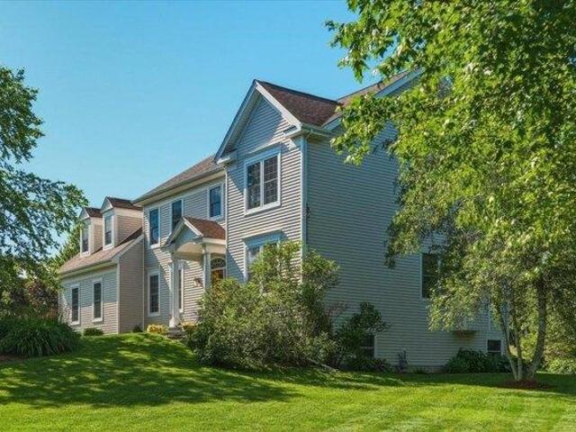 4 bedroom, Williston VT 05495 104809378