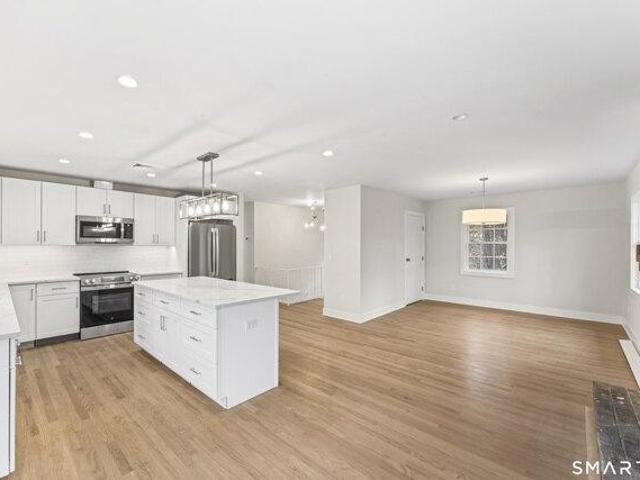 4 bedroom, Wilton CT 06897 105534589