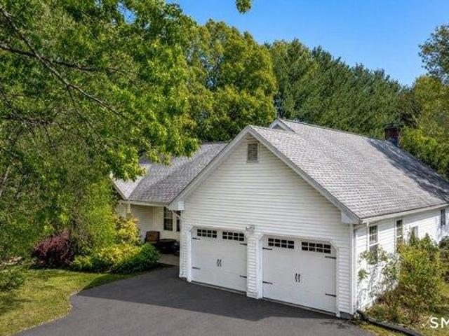 4 bedroom, Windsor CT 06095 104789885