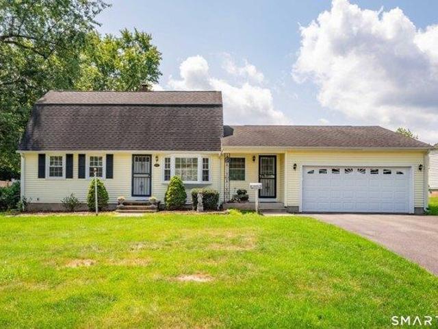 4 bedroom, Windsor Locks CT 06096 105232320