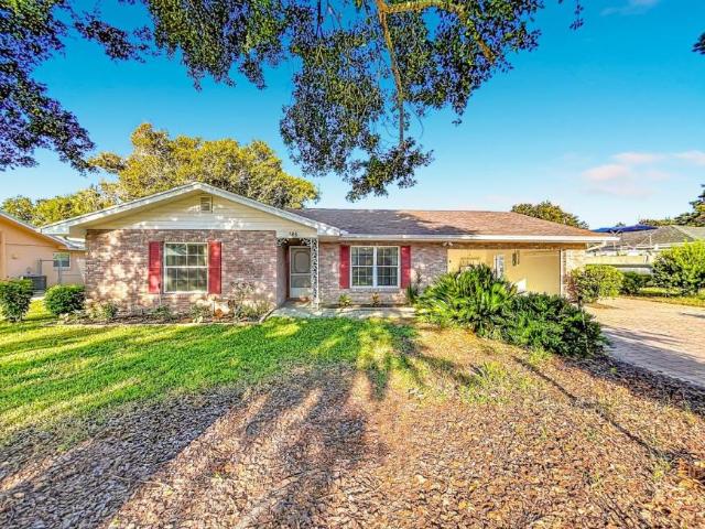 4 bedroom, Winter Haven FL 33884 105735352