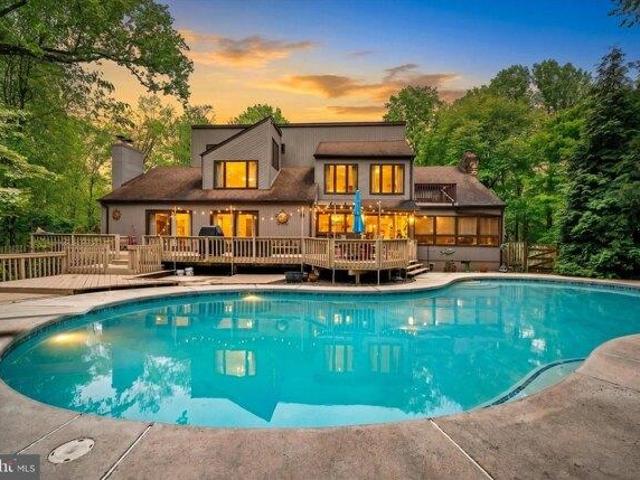 4 bedroom, Wrightstown NJ 08562 105278986