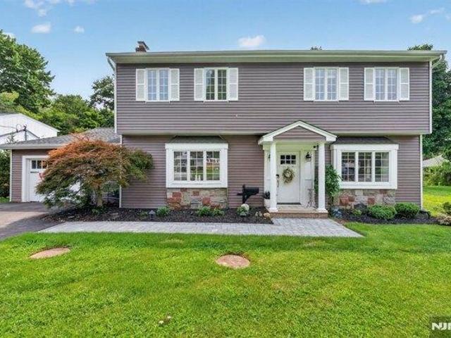 4 bedroom, Wyckoff NJ 07481 105577799