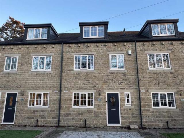 4 Bedroom Town House