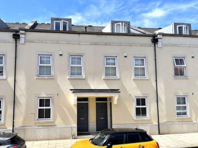 4 Bedroom Town House