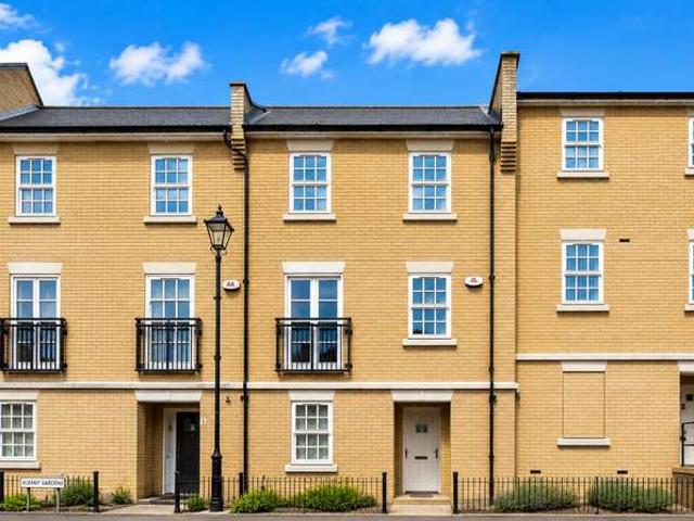 4 Bedroom Town House