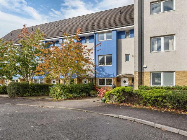 4 Bedroom Town House