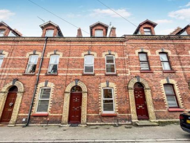 4 bedroom Town house To Let