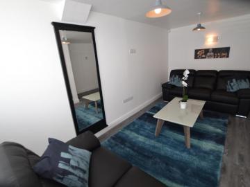 4 bedroom Town house To Let