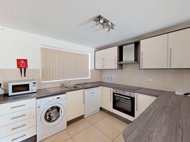 4 Bedroom Town House To Rent In Kilbourn Street, Nottingham, NG3