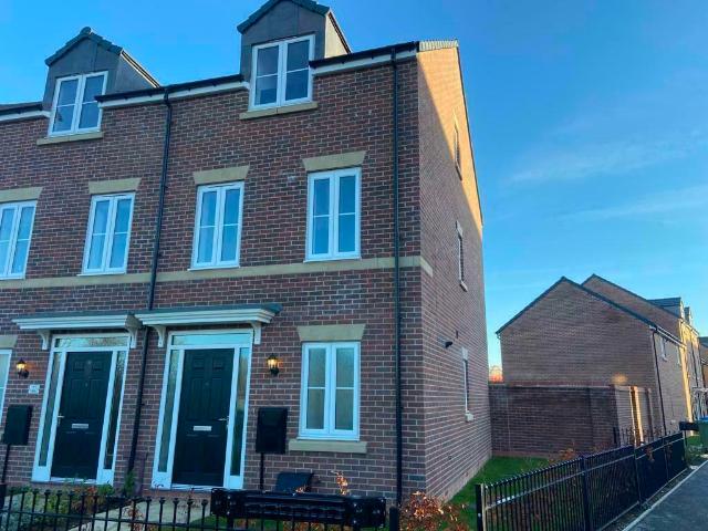 4 bedroom town house for rent in The Whinns, Beverley, East Riding Of Yorkshire, HU17