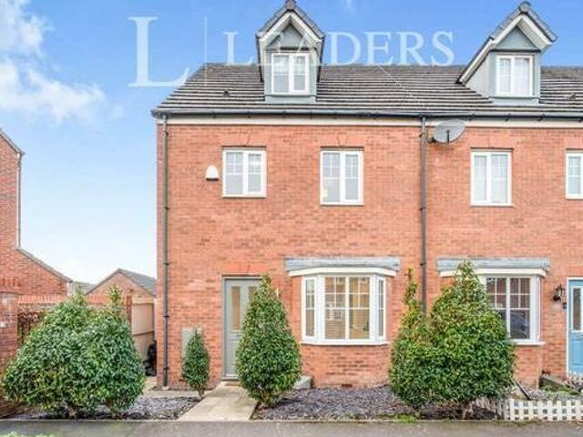 4 bedroom town house for rent in Bretton Avenue WA1
