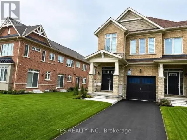 4 Bedroom Townhouse Caledon ON 104681952