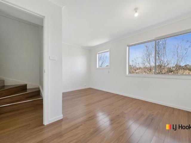 4 Bedroom Townhouse Close To School