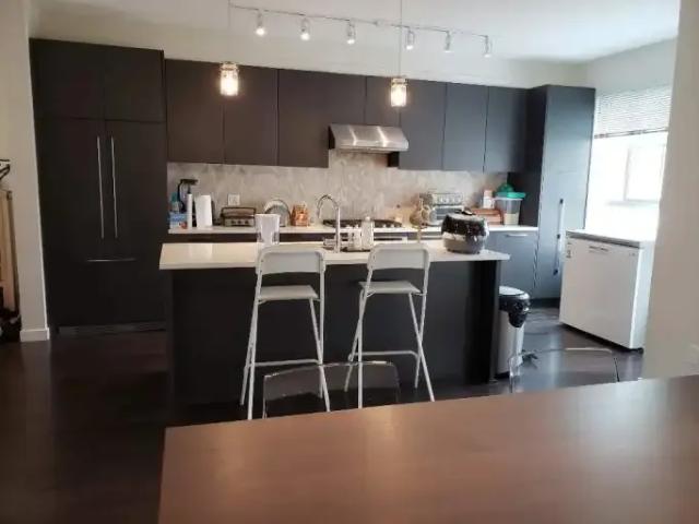 4 Bedroom Townhouse Delta BC LS104876751