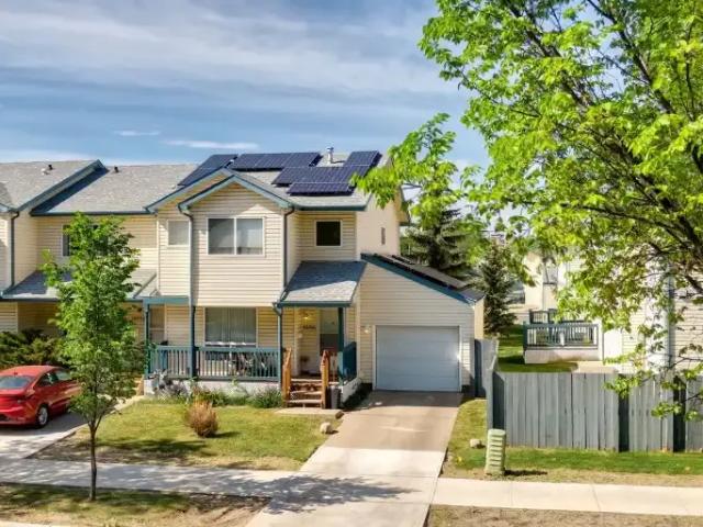 4 Bedroom Townhouse Edmonton AB 104841832