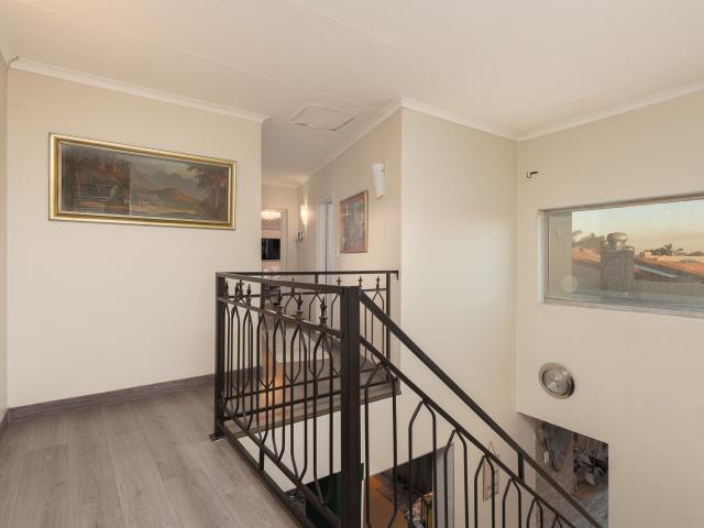 4 Bedroom Townhouse For Sale in Meyersdal