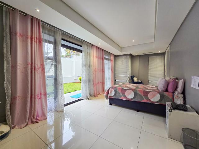 4 Bedroom Townhouse For Sale in Morningside