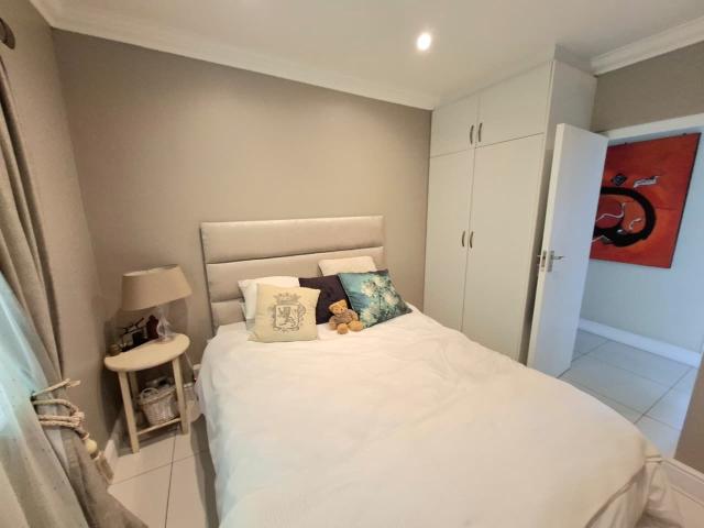 4 Bedroom Townhouse For Sale in Athlone Park