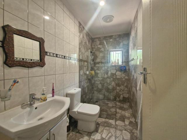 4 Bedroom Townhouse For Sale in Avoca