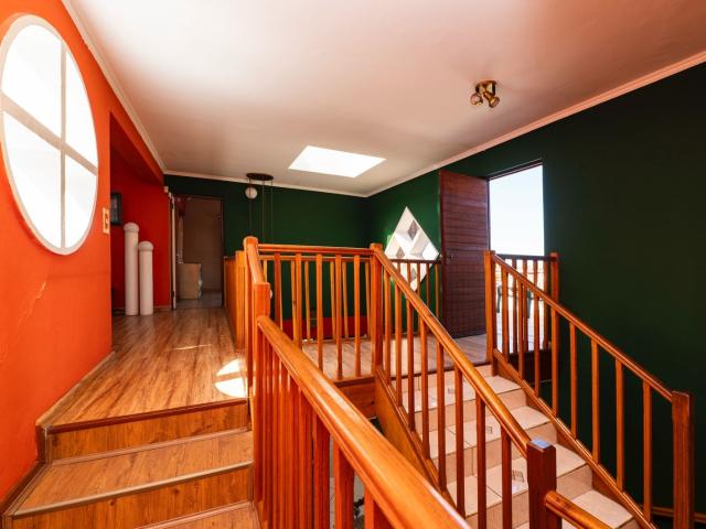 4 Bedroom Townhouse For Sale in Bassonia