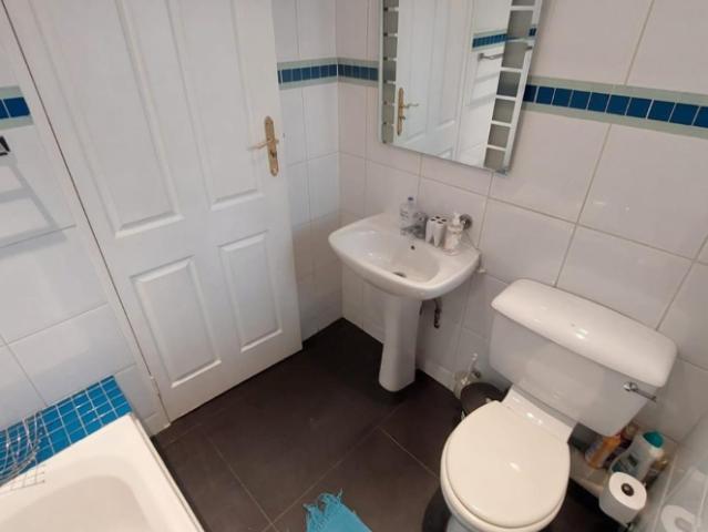 4 Bedroom Townhouse For Sale in Bassonia