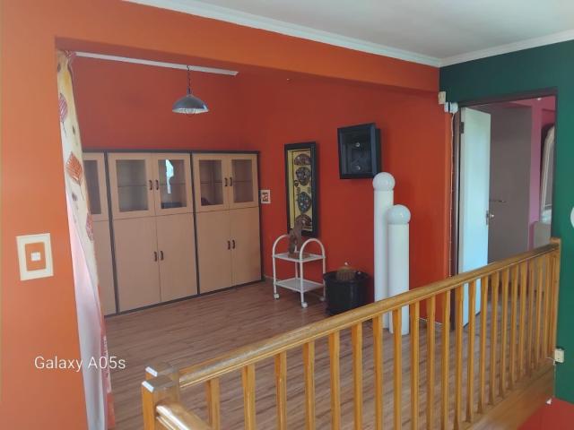 4 Bedroom Townhouse For Sale in Bassonia