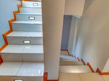 4 Bedroom Townhouse For Sale in Bassonia