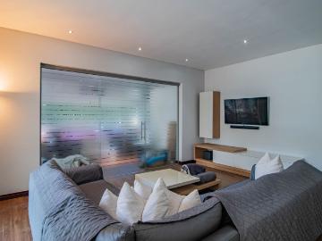 4 Bedroom Townhouse For Sale in Bedfordview