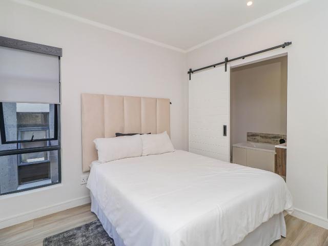 4 Bedroom Townhouse For Sale in Bryanston