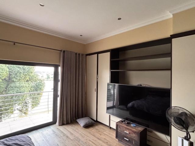 4 Bedroom Townhouse For Sale in Emfuleni Golf Estate
