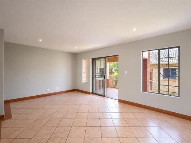 4 Bedroom Townhouse For Sale in Equestria