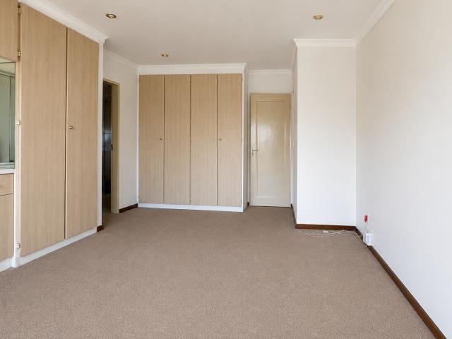 4 Bedroom Townhouse For Sale in Erasmuskloof