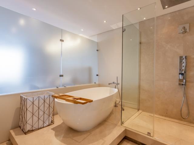 4 Bedroom Townhouse For Sale in Essenwood