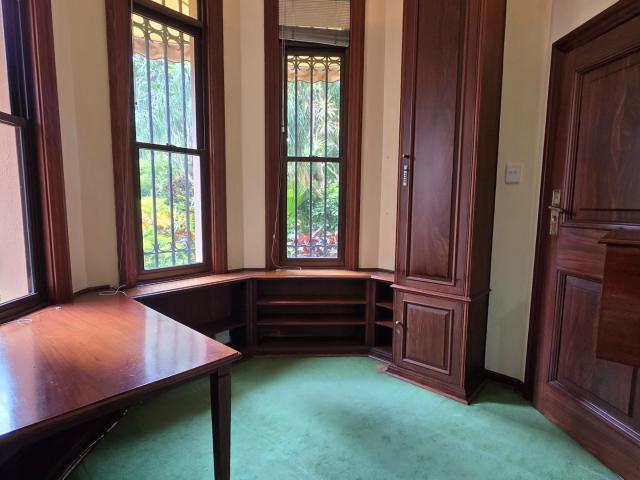 4 Bedroom Townhouse For Sale in Essenwood