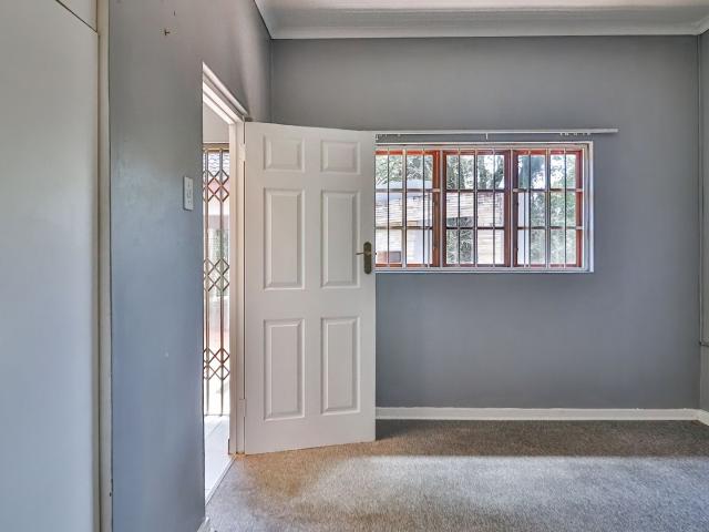 4 Bedroom Townhouse For Sale in Ferncliffe