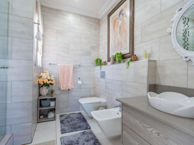 4 Bedroom Townhouse For Sale in La Lucia