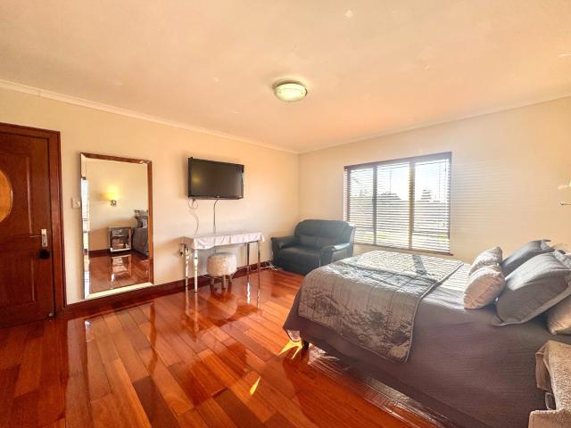 4 Bedroom Townhouse For Sale in Summerstrand