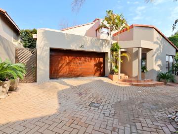 4 Bedroom Townhouse For Sale in Sunninghill