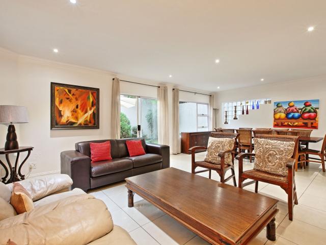 4 Bedroom Townhouse For Sale in Sandown