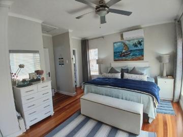 4 Bedroom Townhouse For Sale in Shelly Beach